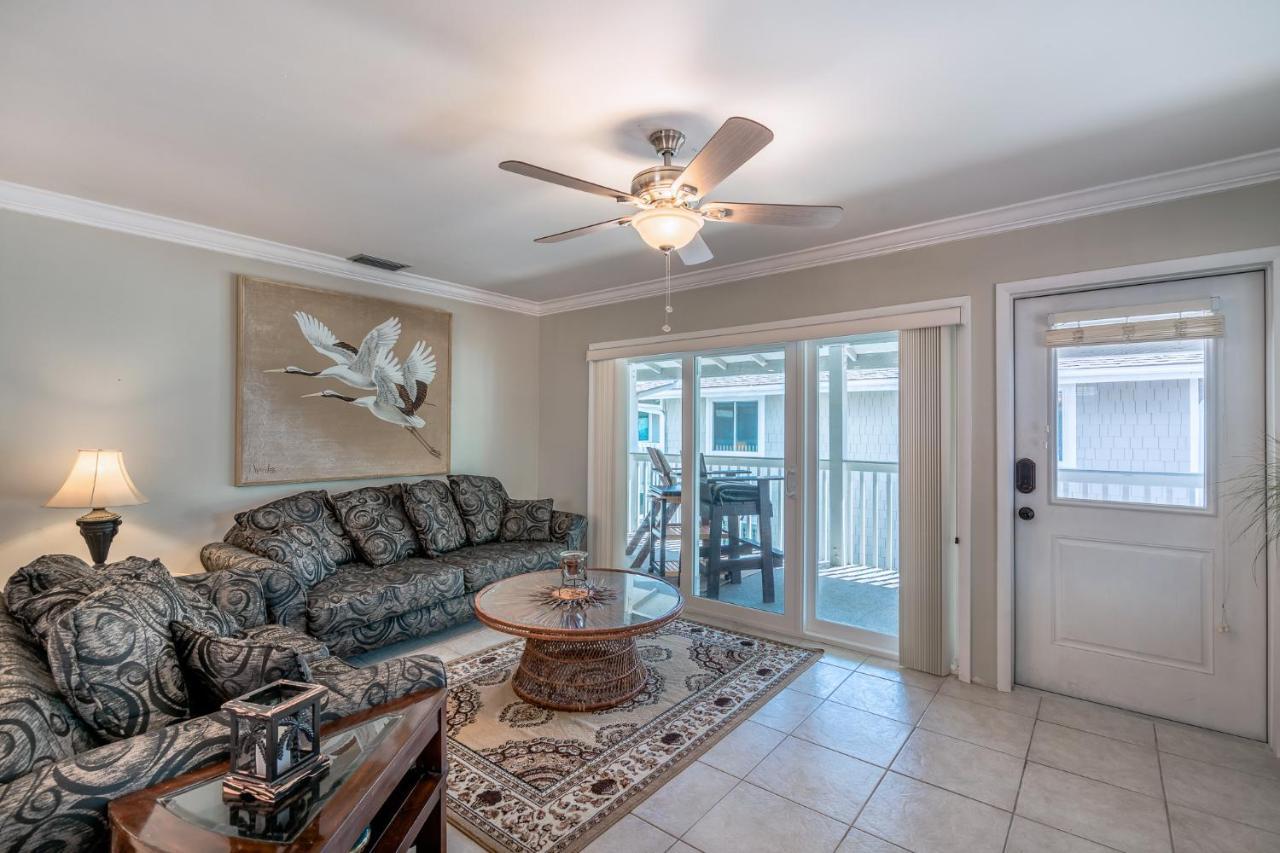 Shore Haven Unit 5A, 2 Bedroom, WIFI, Gulf View, Sleeps 4 Clearwater Beach Buitenkant foto